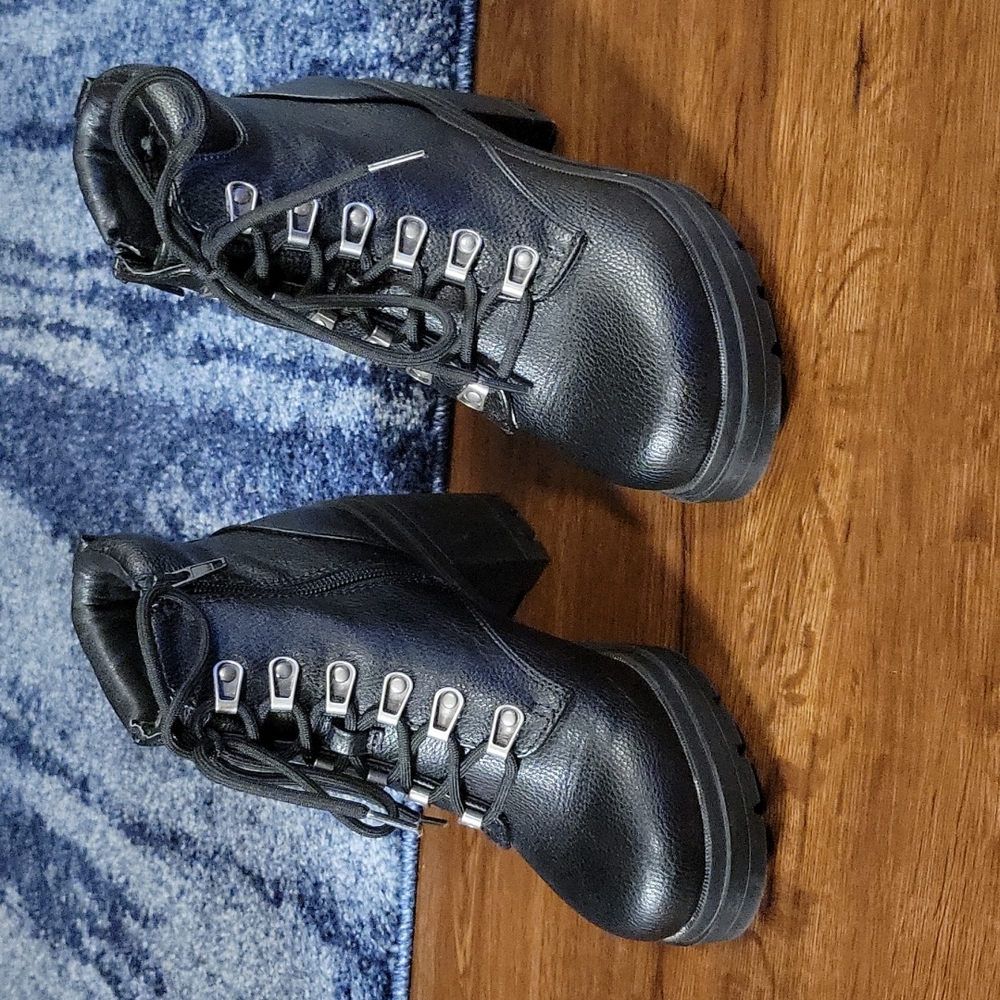 Ankle black boots